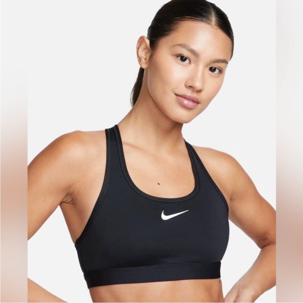 Nike | Swoosh Dri-FIT Racerback Sports Bra in Black Size XL